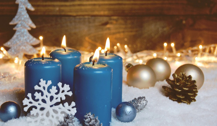 Brandgefahr durch Kerzenflammen!